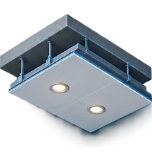 Faux plafond vu par en dessous, avec spots encastrés